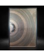 porte pivotante en aluminium avec texture bronze en métal fraisé