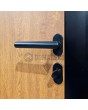 PIVOT RAIL6 - porte pivotante en aluminium avec lames verticales noires en profilés d'aluminium