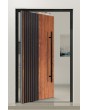 PIVOT RAIL6 - porte pivotante en aluminium avec lames verticales noires en profilés d'aluminium