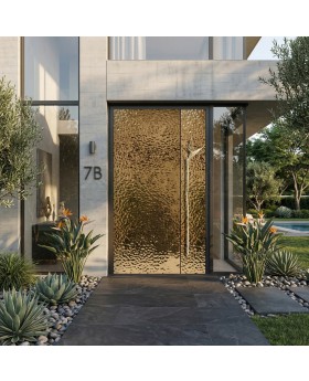 Porte battante en aluminium recouverte d'une tôle d'acier inoxydable dorée